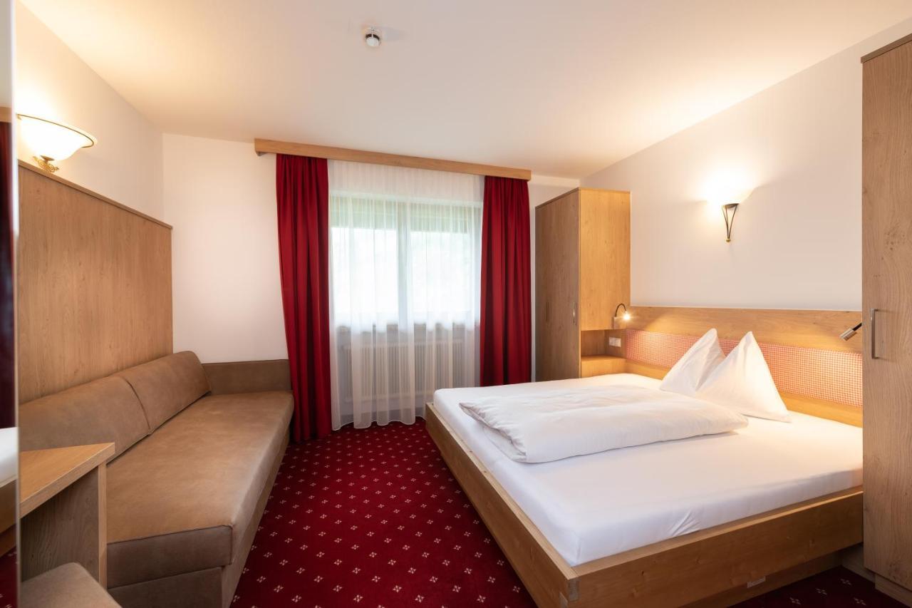 Hotel Gasthof Kroell - Inkl Nationalpark-Karte, 1 X Grossglockner Hochalpenstrasse Kostenlos, Verschiedene Bergbahnen Kostenlos, Badesee Kostenlos, Bus & Zug Kostenlos, Regionale Kueche Niedernsill Eksteriør billede